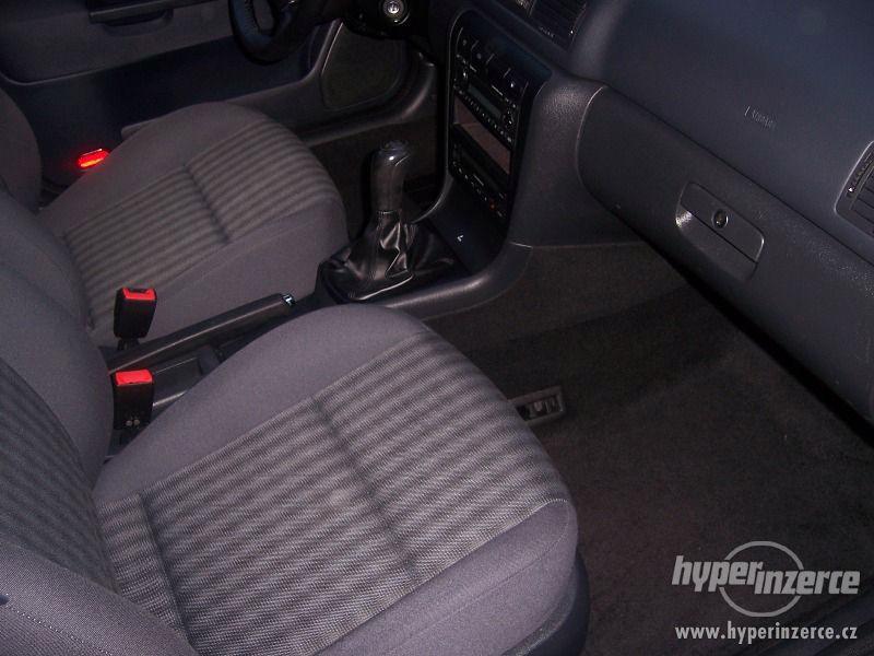 Škoda Octavia 1,9 TDi Tour - foto 13