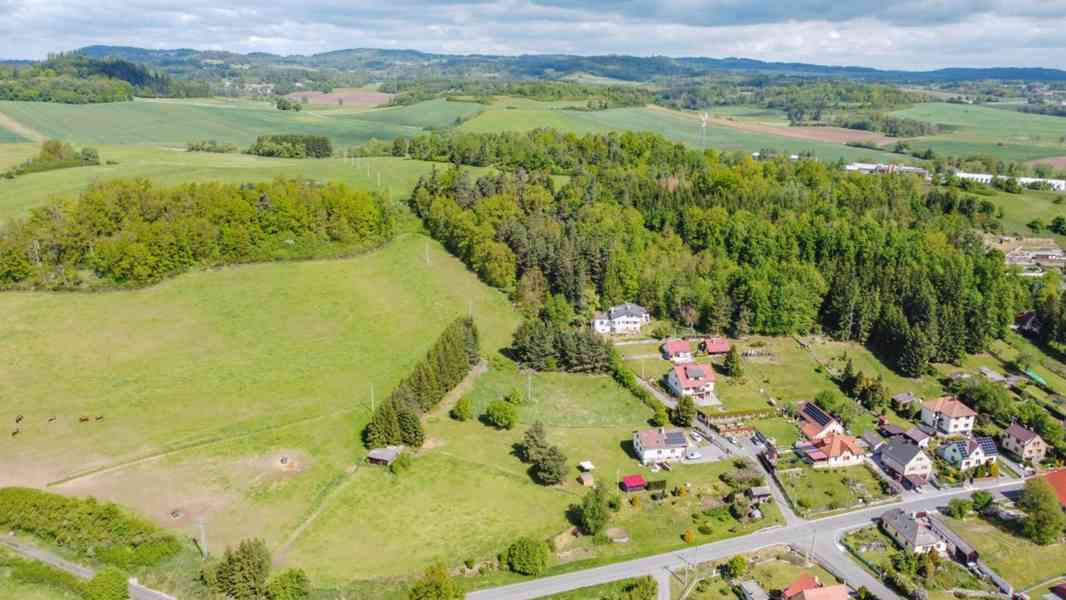 Pozemek určený k výstavbě domu v Kolinci - foto 7