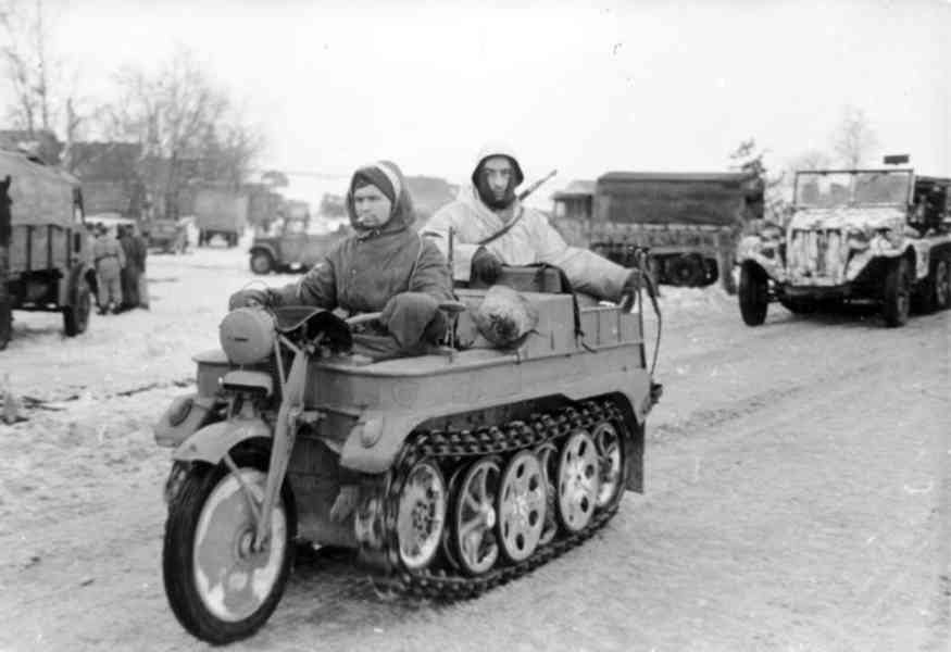 KOUPIM PÁSOVÝ MOTOCYKL KETTENKRAD  - foto 3