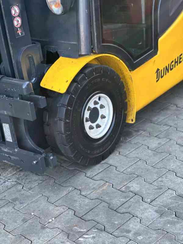 Jungheinrich TFG 316S,1,6 tuny, LPG - foto 3