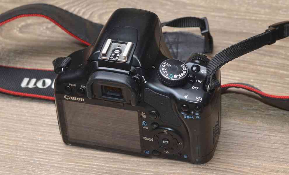 Canon EOS 450D **Digitální zrcadlovka - foto 3