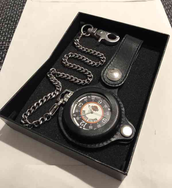 Harley-Davidson® Pánské kapesní hodinky Bulova Bar & Shield  - foto 2