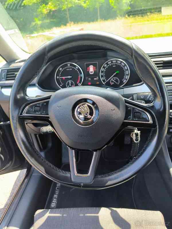 Škoda Superb 2,0   TDI 140 kW - foto 22