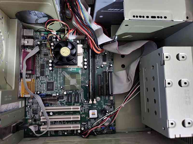 Pro sběratele PC socket 370 + funkční další deska 370soc. - foto 4