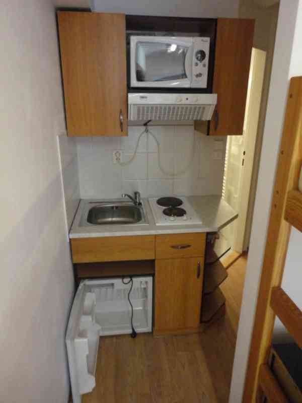 Pronájem 1+kk, ulice Údolní, centrum, 30 m2, klidný - foto 4