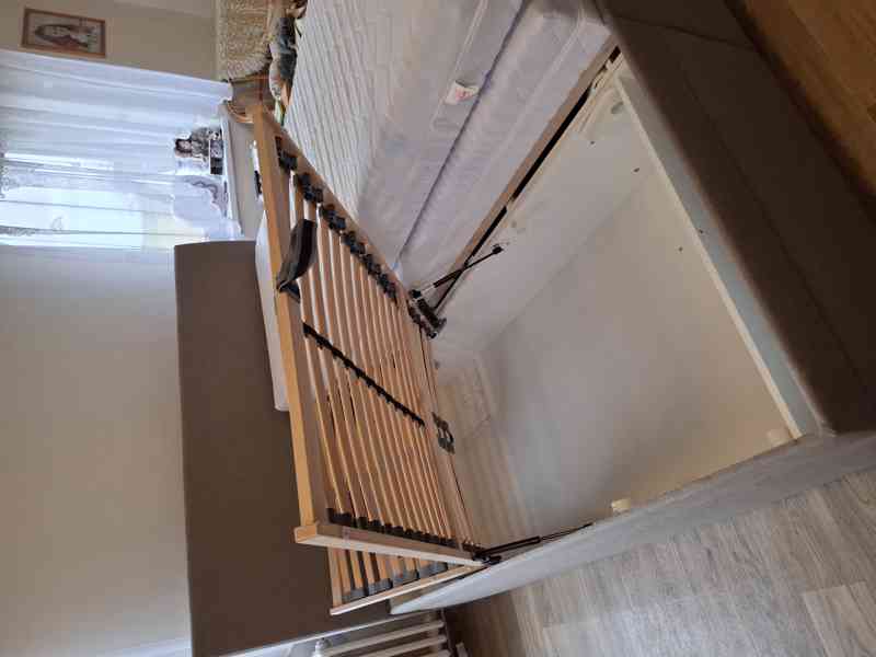 Manželská postel - foto 3