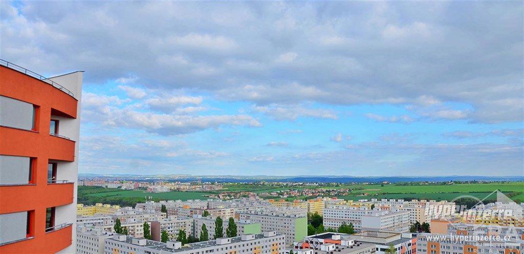 Luxusní 1+kk/lodžie/garáž, komora, 38,4m2, rezidence Prague Towers, Praha 5 – Stodůlky - foto 5
