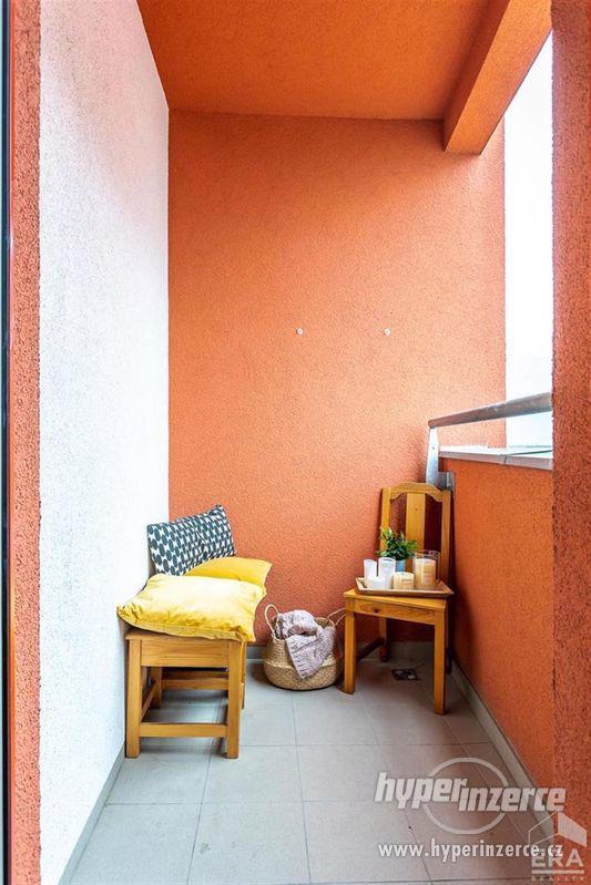 Luxusní 1+kk/lodžie/garáž, komora, 38,4m2, rezidence Prague Towers, Praha 5 – Stodůlky - foto 8