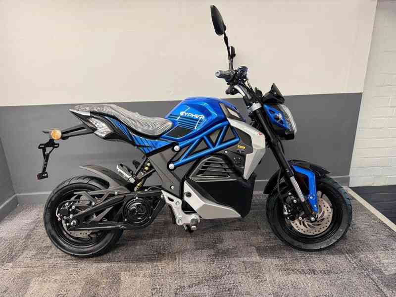 2024 LEXMOTO CYPHER 1500WATT 50cc EQUIVALENT - foto 4