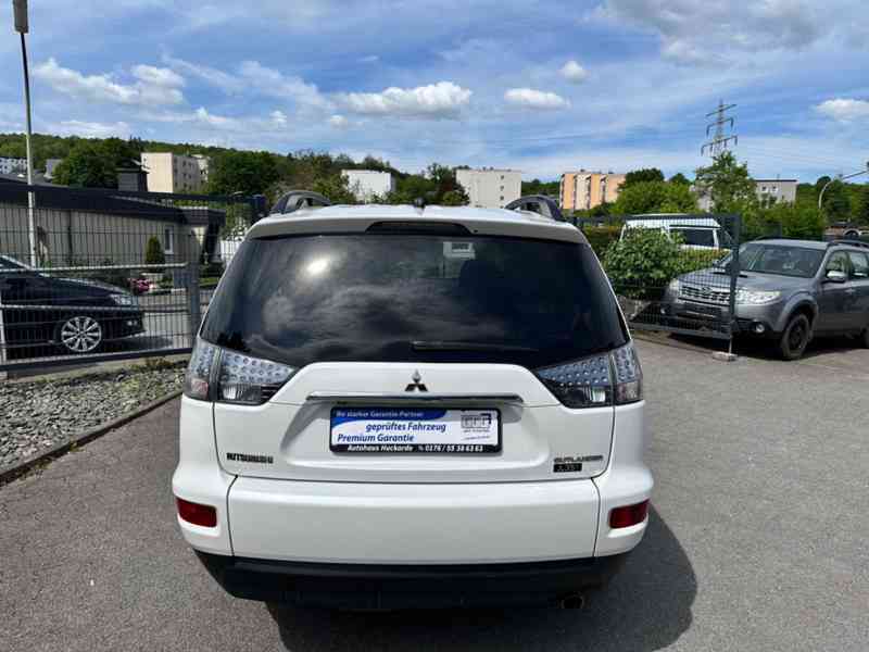 Mitsubishi Outlander 2,0i  4x2 benzín 108kw - foto 13