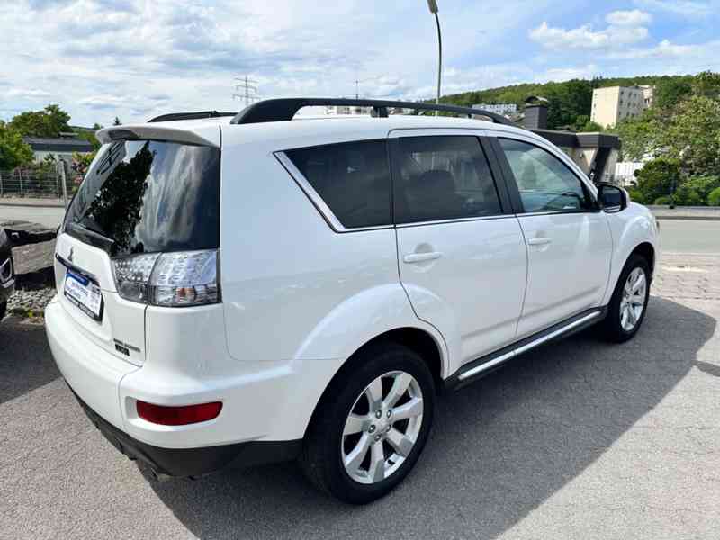 Mitsubishi Outlander 2,0i  4x2 benzín 108kw - foto 15