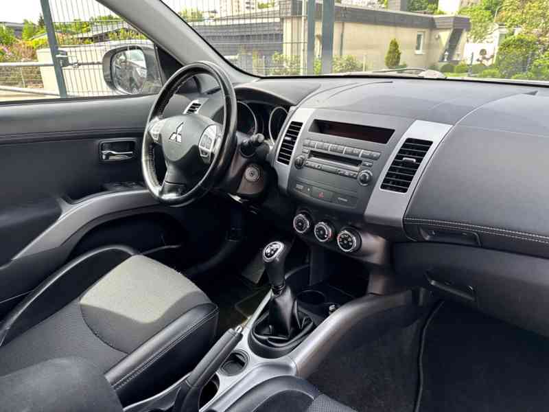 Mitsubishi Outlander 2,0i  4x2 benzín 108kw - foto 9