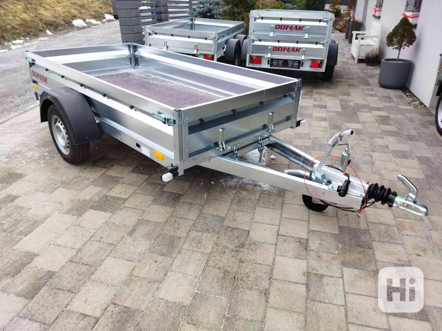 BRŽDĚNÝ 1.3t, SKLÁPĚCÍ PROFI přívěsný vozík 270x130, 130km - foto 1