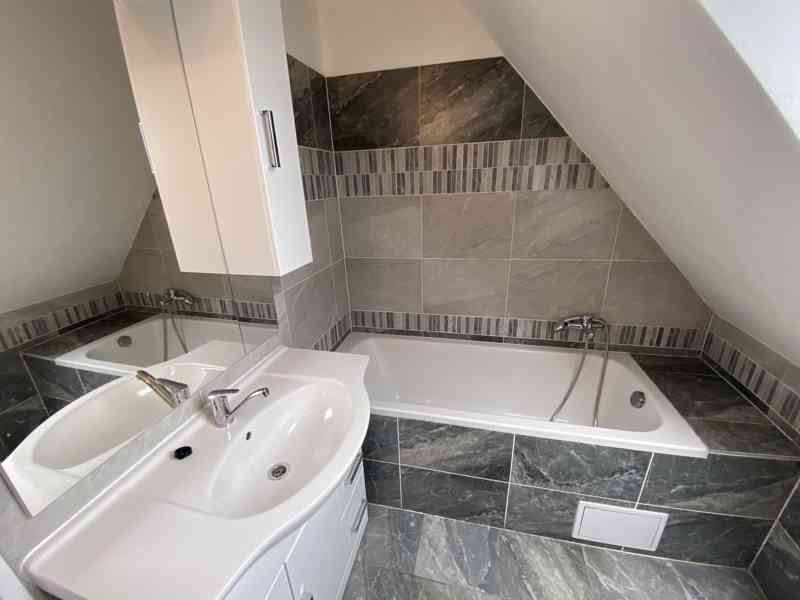 PRONÁJEM ZREKONSTRUOVANÉHO STŘEŠNÍHO BYTU 1+ KK, BRNO - foto 15