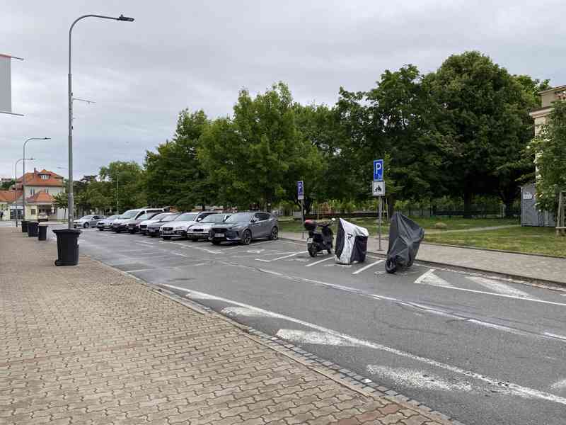 PRONÁJEM ZREKONSTRUOVANÉHO STŘEŠNÍHO BYTU 1+ KK, BRNO - foto 33