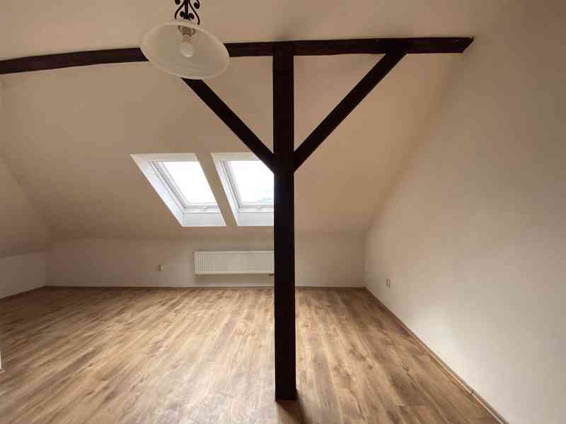 PRONÁJEM ZREKONSTRUOVANÉHO STŘEŠNÍHO BYTU 1+ KK, BRNO - foto 27