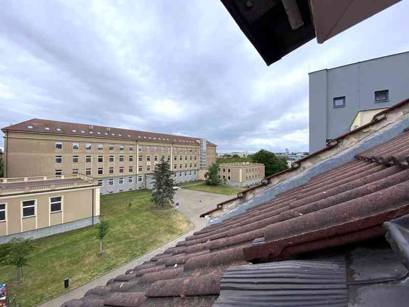 PRONÁJEM ZREKONSTRUOVANÉHO STŘEŠNÍHO BYTU 1+ KK, BRNO - foto 25