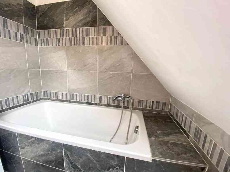 PRONÁJEM ZREKONSTRUOVANÉHO STŘEŠNÍHO BYTU 1+ KK, BRNO - foto 17