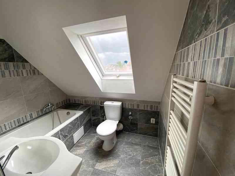 PRONÁJEM ZREKONSTRUOVANÉHO STŘEŠNÍHO BYTU 1+ KK, BRNO - foto 19