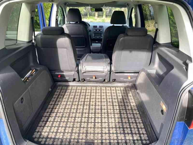 Volkswagen Touran 2,0   manuál, TDi 103 kW, 2 litr - foto 3