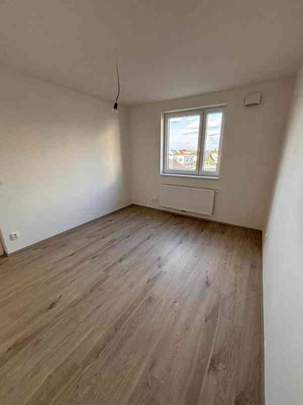 Pronájem bytu 3+kk 60m², sklep 6m², garážové stání - foto 10