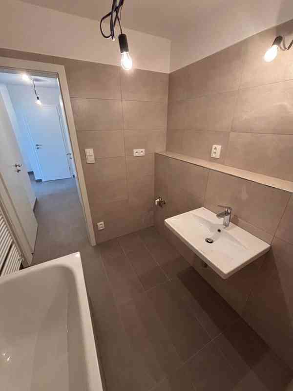 Pronájem bytu 3+kk 60m², sklep 6m², garážové stání - foto 28