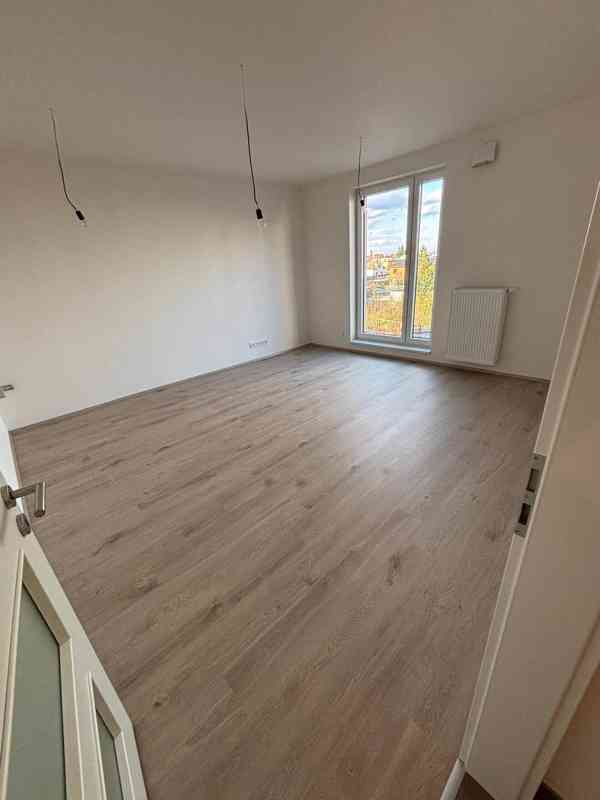 Pronájem bytu 3+kk 60m², sklep 6m², garážové stání - foto 4