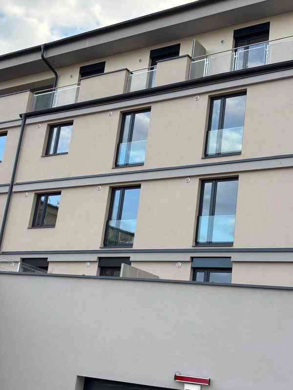 Pronájem bytu 3+kk 60m², sklep 6m², garážové stání - foto 17