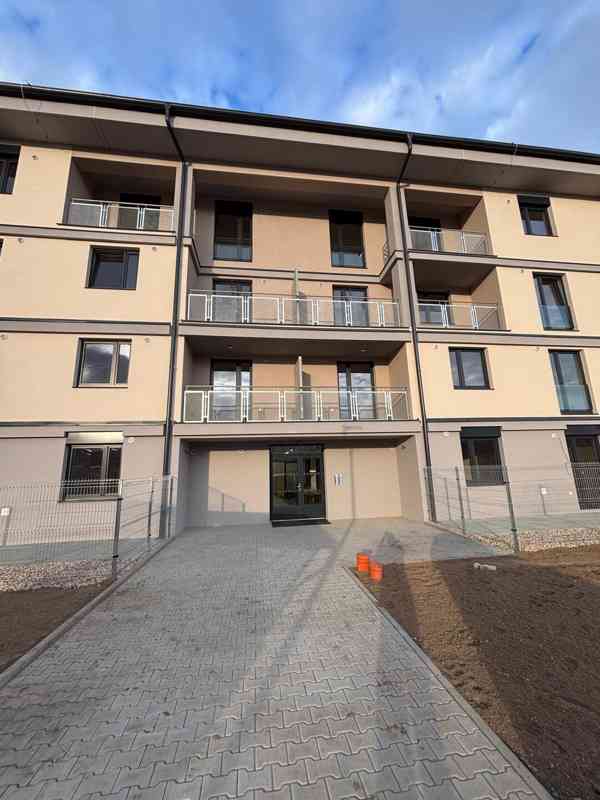 Pronájem bytu 3+kk 60m², sklep 6m², garážové stání - foto 14