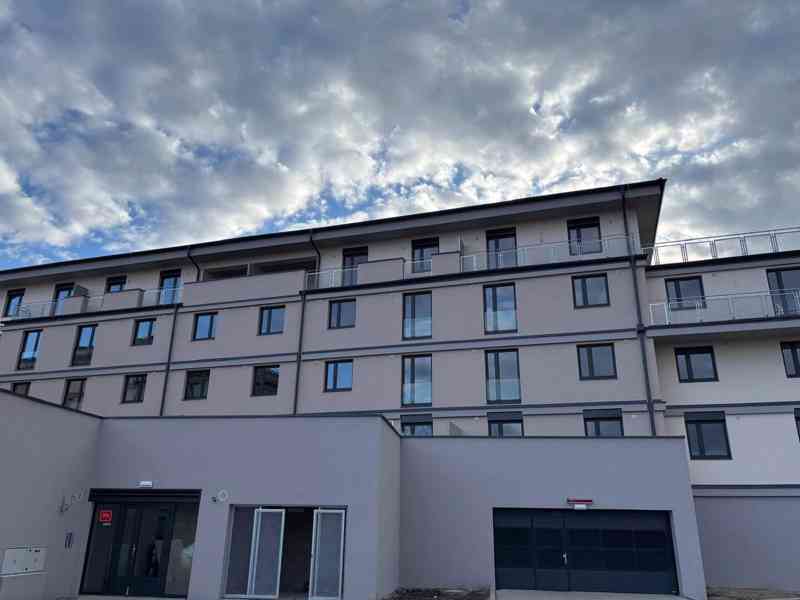 Pronájem bytu 3+kk 60m², sklep 6m², garážové stání - foto 19