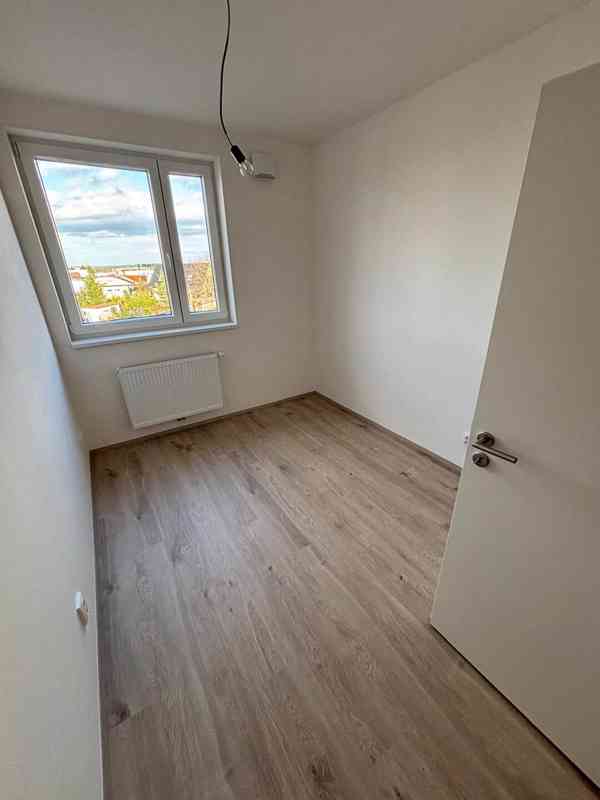 Pronájem bytu 3+kk 60m², sklep 6m², garážové stání - foto 9