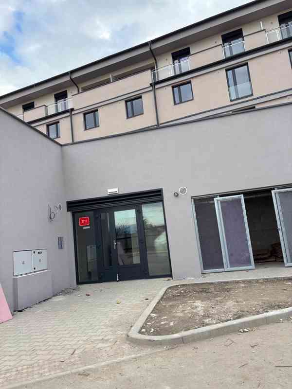 Pronájem bytu 3+kk 60m², sklep 6m², garážové stání - foto 13