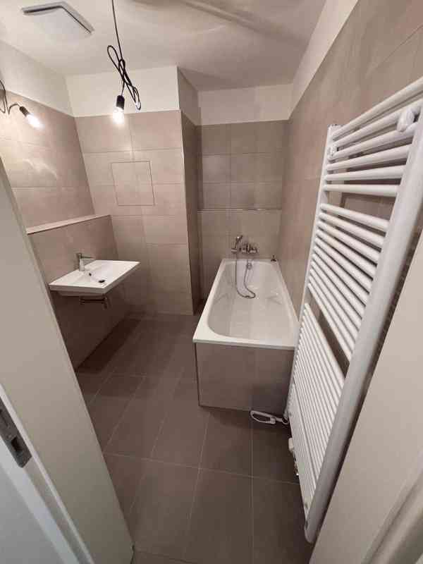 Pronájem bytu 3+kk 60m², sklep 6m², garážové stání - foto 29