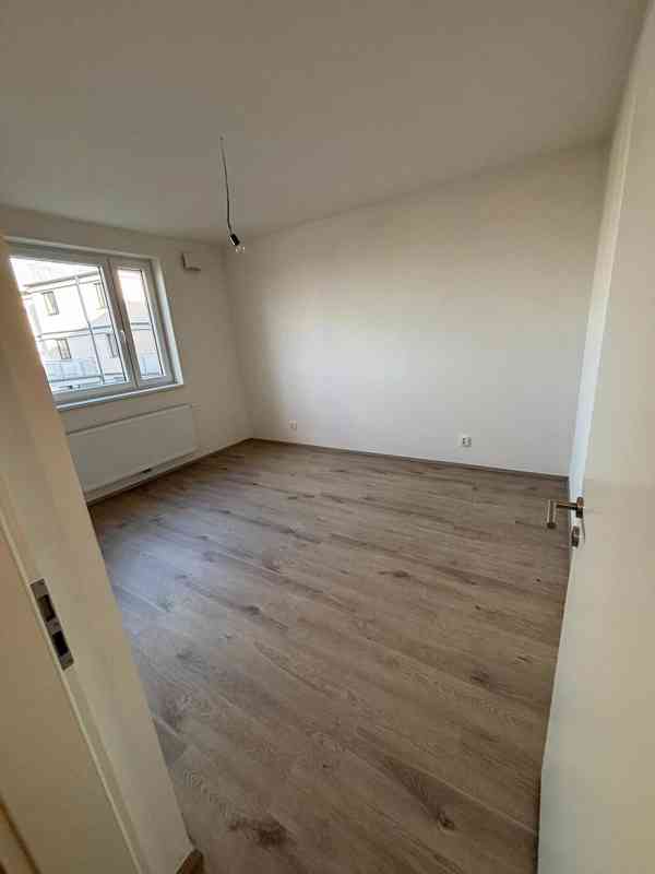 Pronájem bytu 3+kk 60m², sklep 6m², garážové stání - foto 11