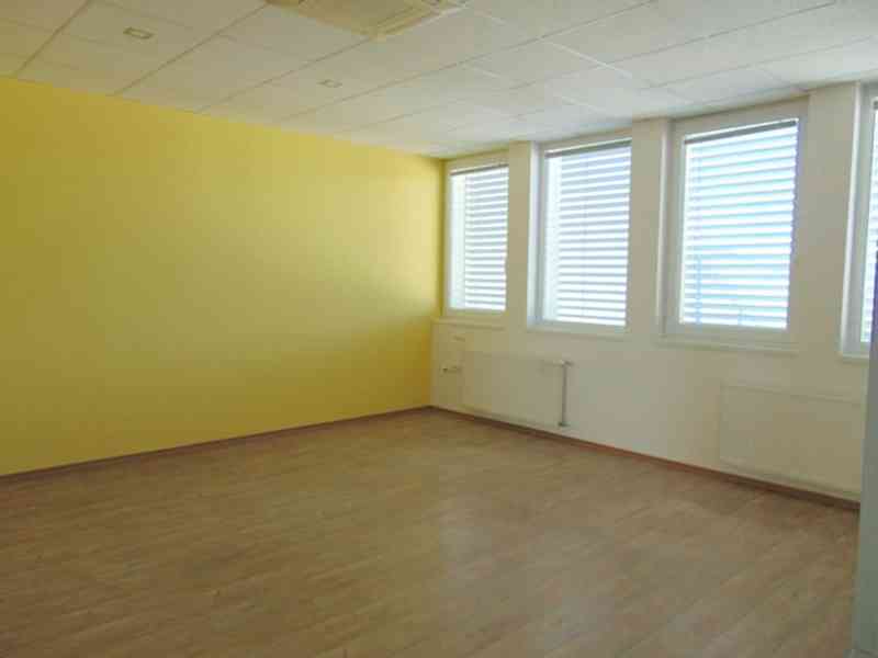 Pronájem bytu 2+kk ve Znojmě, Nový Šaldorf - foto 4