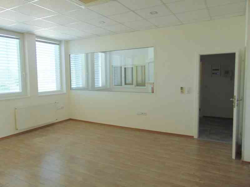 Pronájem bytu 2+kk ve Znojmě, Nový Šaldorf - foto 7