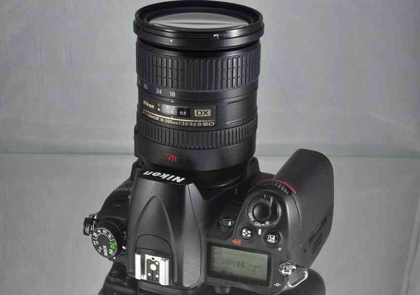 Nikon D7000 + AF-S 18–200mm  ED VR *TOP 28 000 Exp. - foto 8