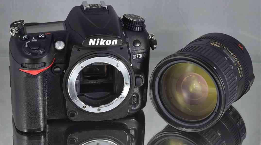 Nikon D7000 + AF-S 18–200mm  ED VR *TOP 28 000 Exp. - foto 4
