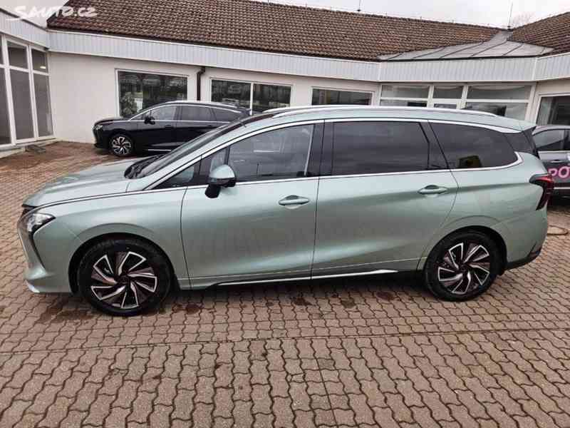 Dongfeng-Forthing U-Tour, Exclusive FR, MPV, 7 míst - foto 10