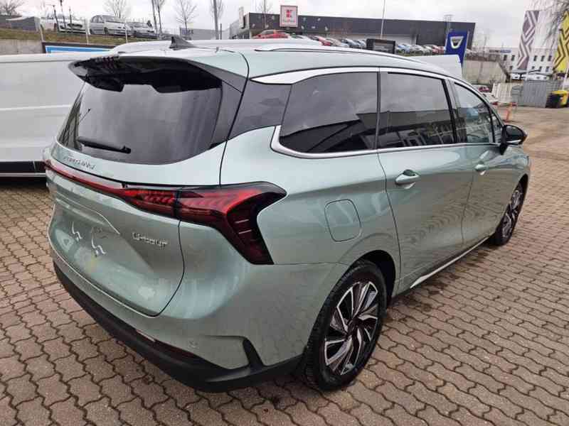 Dongfeng-Forthing U-Tour, Exclusive FR, MPV, 7 míst - foto 5