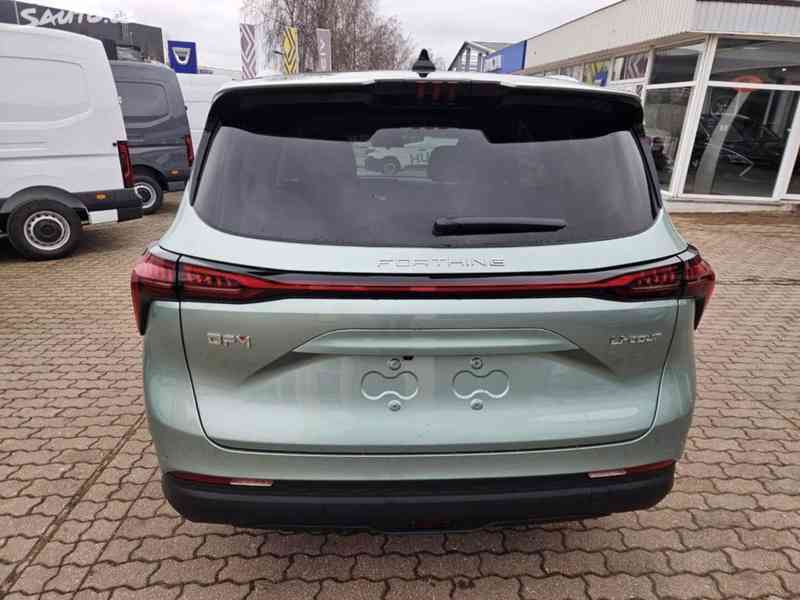 Dongfeng-Forthing U-Tour, Exclusive FR, MPV, 7 míst - foto 8