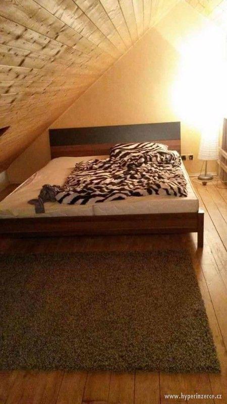 dvoulůžková postel - foto 1