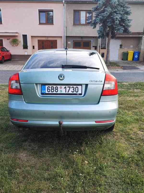 Škoda Octavia 2,0   II Laurin&Klement - foto 12