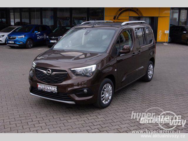 Nový vůz Opel Combo 1.5, nafta, r.v. 2019, navigace - foto 9