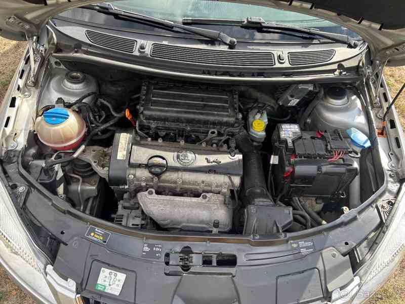 Škoda Roomster 1,4   16V 63 kw 177777 km - foto 3