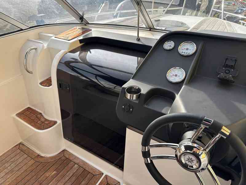 Použitá motorová loď Ocean Master 660 DC r.v.2013 + motor - foto 7