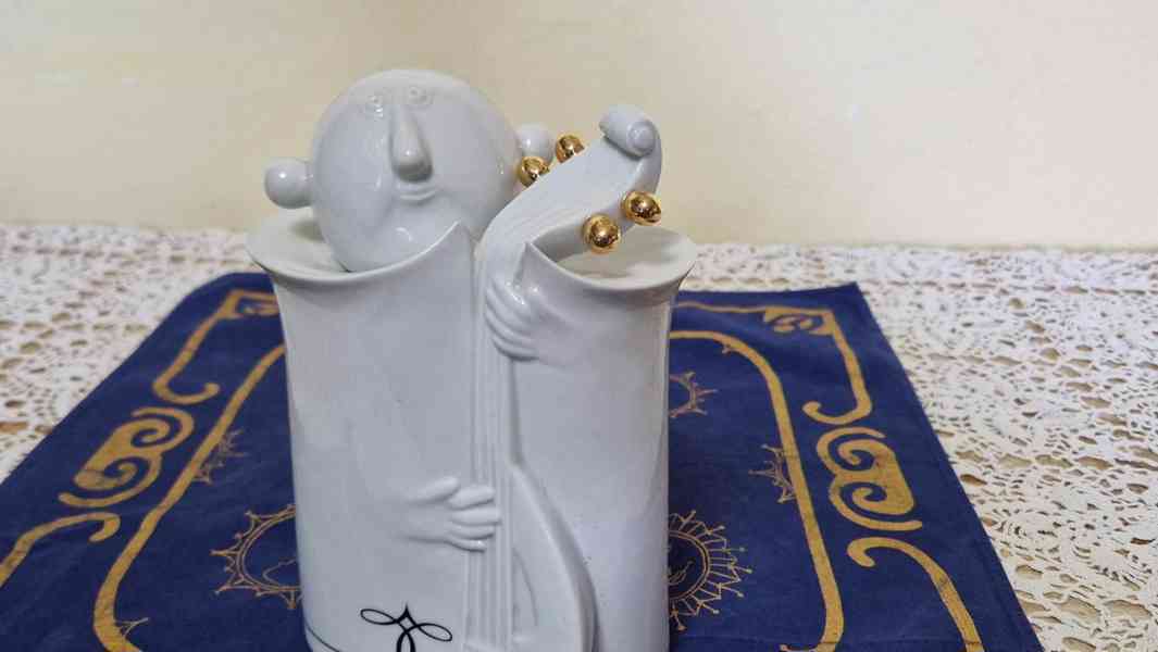 Porcelánová plastika Muzikant Royal Dux Atelier Signováno - foto 2