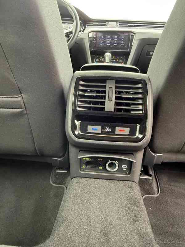 Volkswagen Passat 2,0 Variant DSG BUSINESS NAVI - foto 11