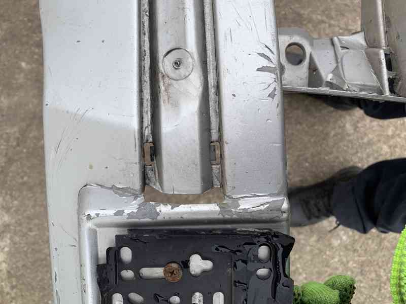 Predni naraznik skoda octavia II 04-09 stribrny - foto 8