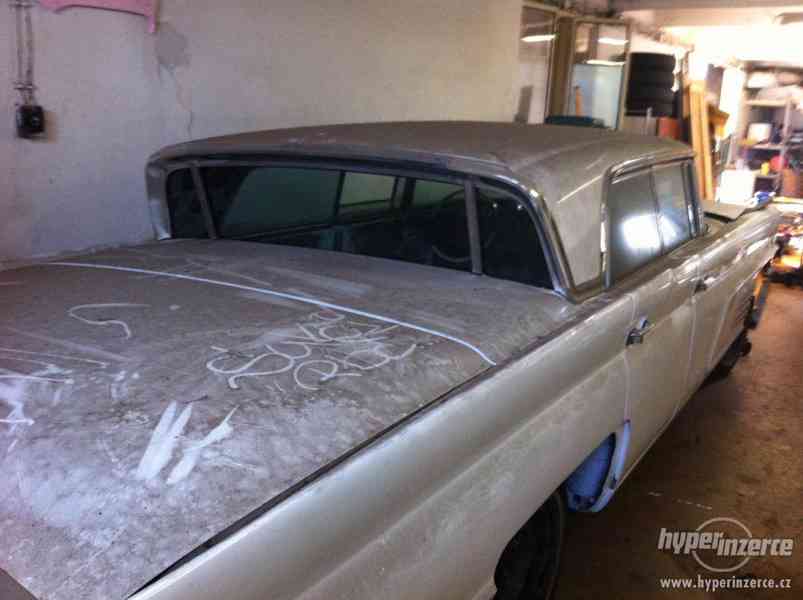 1960 LINCOLN CONTINENTAL 7,5L V8, 365 KONÍ,BÍLÝ, 4DR HARDTOP - foto 5